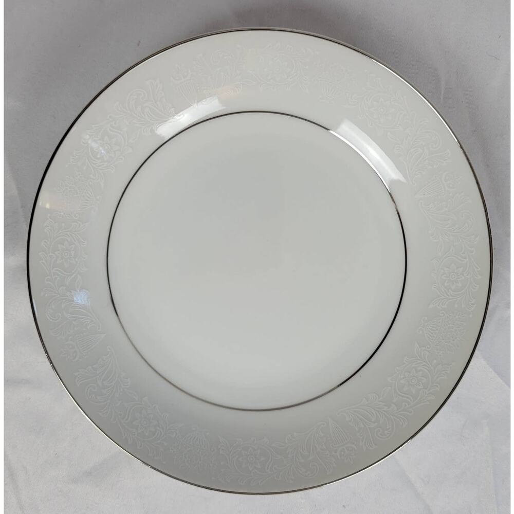 Crown Victoria Lovelace 5.5" China Bowl